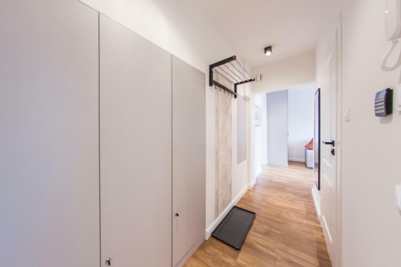 Family Luxury Comfort Old Town Apartament, 1-8, 2 Sypialnie I Salon, Parking W Cenie Gdańsk Exteriör bild