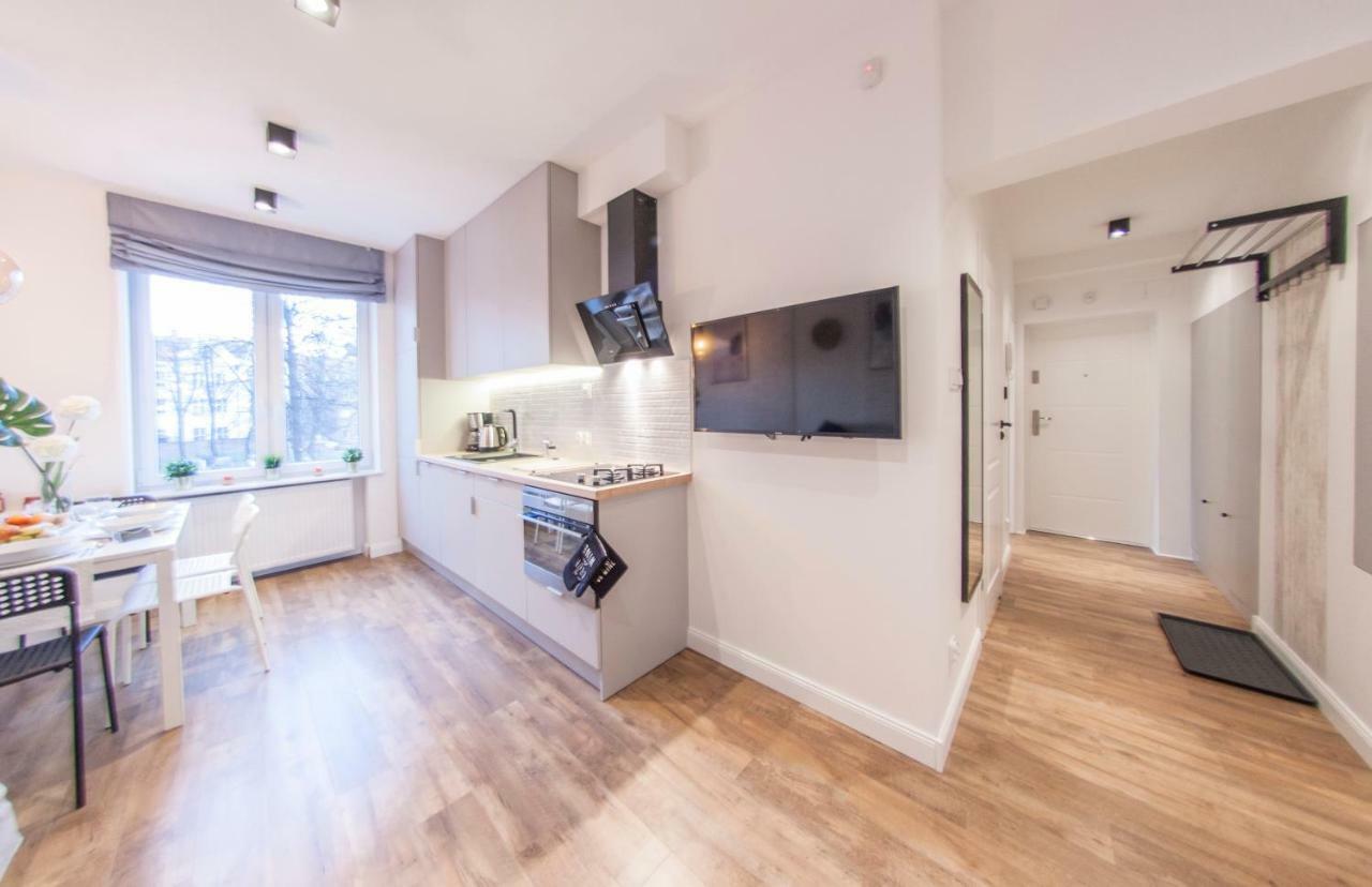 Family Luxury Comfort Old Town Apartament, 1-8, 2 Sypialnie I Salon, Parking W Cenie Gdańsk Exteriör bild